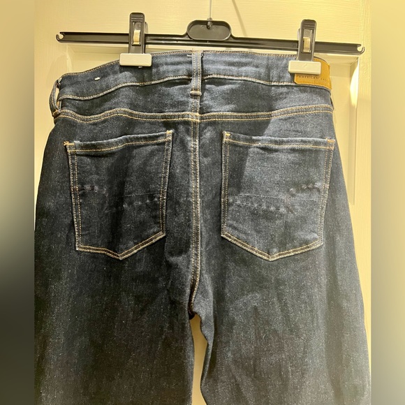 American Eagle High-Rise Jegging, Dark Wash (size 8, Skinny) - Picture 2 of 6